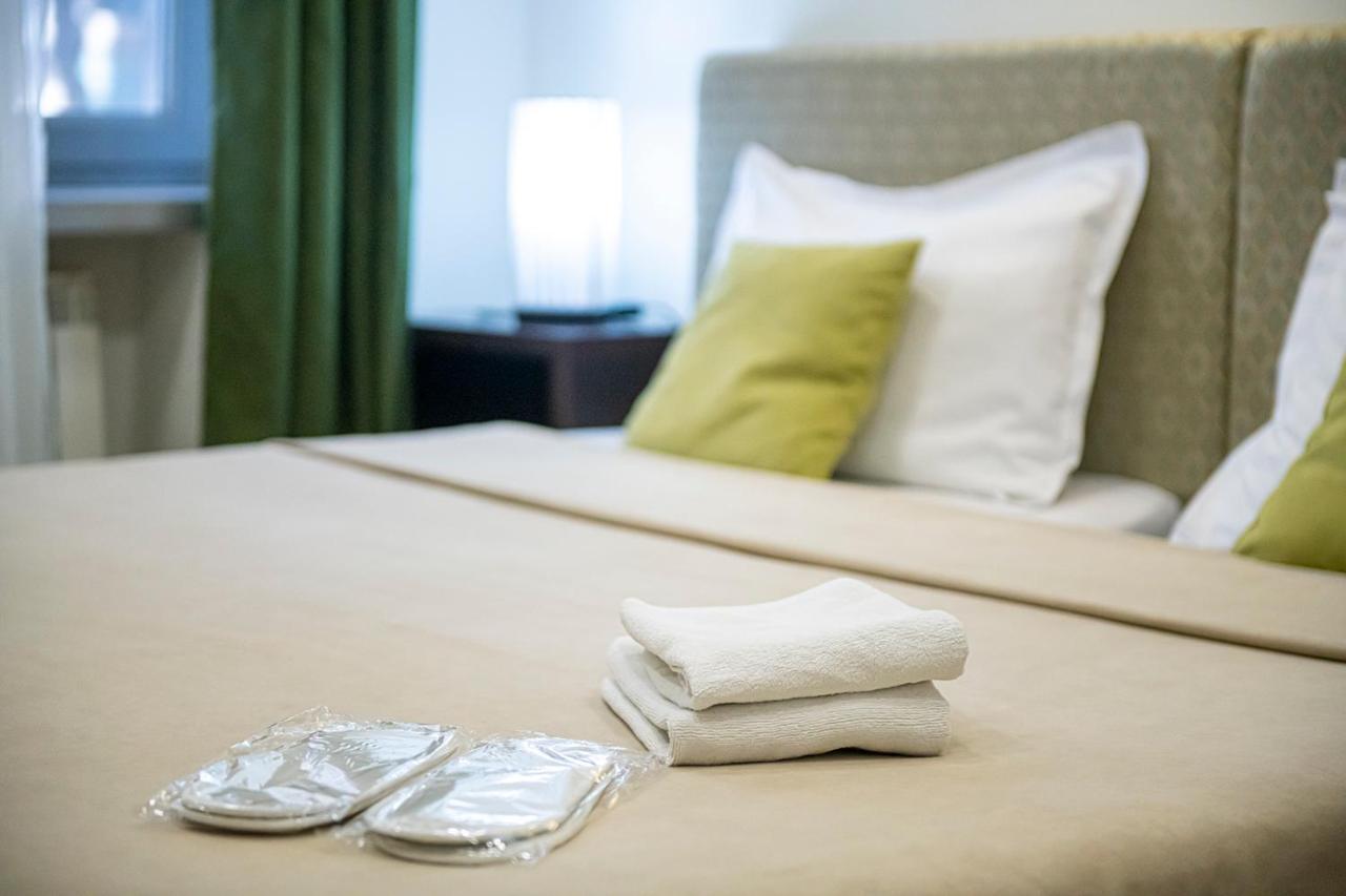 Apart Hotel Gh Тбілісі Екстер'єр фото