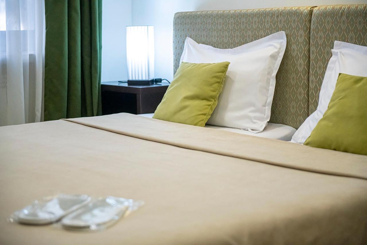 Apart Hotel Gh Тбілісі Екстер'єр фото