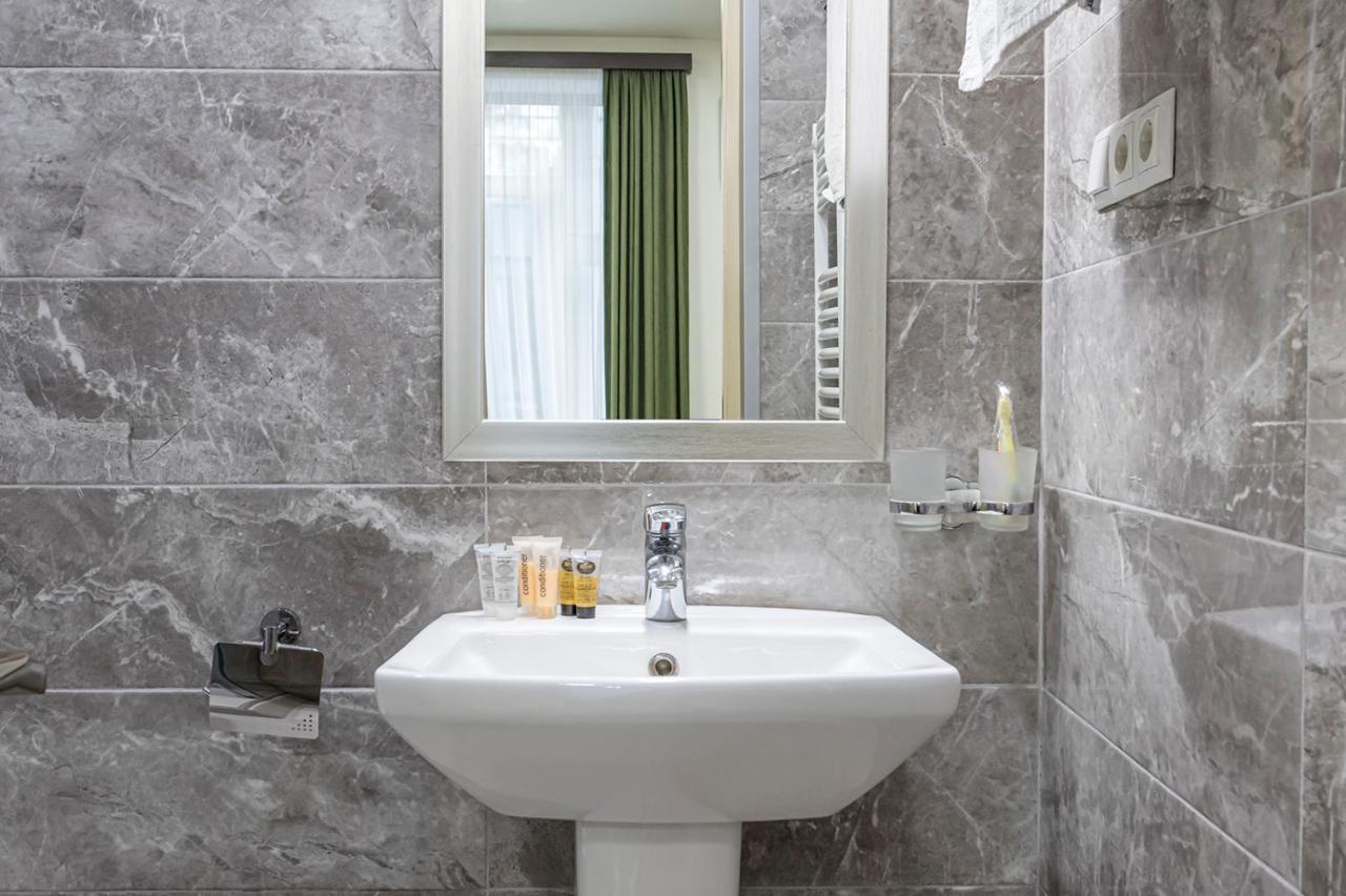 Apart Hotel Gh Тбілісі Екстер'єр фото