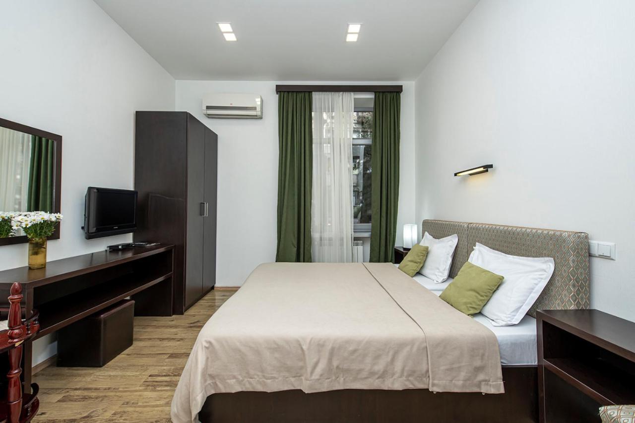 Apart Hotel Gh Тбілісі Екстер'єр фото