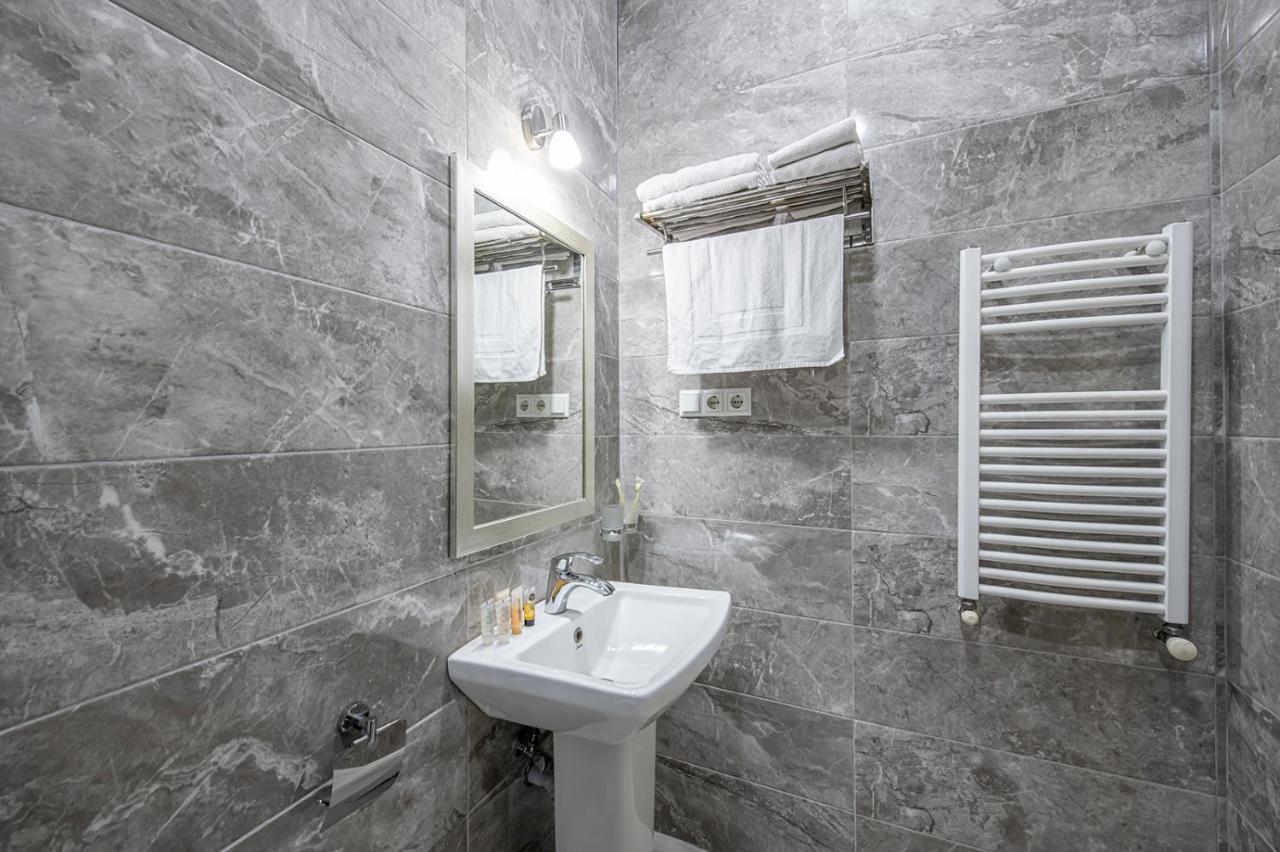 Apart Hotel Gh Тбілісі Екстер'єр фото