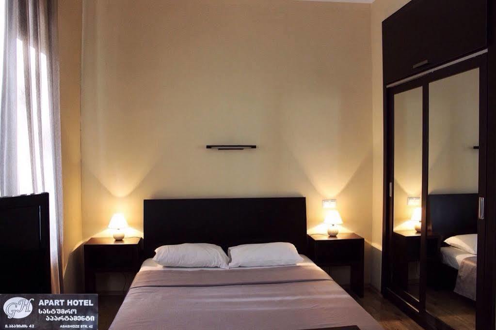 Apart Hotel Gh Тбілісі Екстер'єр фото